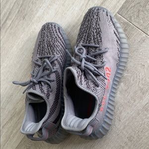 Yeezy 350 V2 Beluga